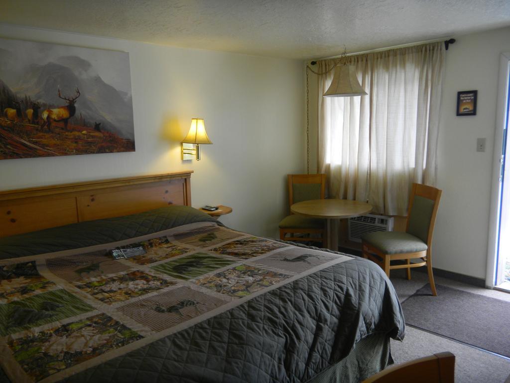 Falls Motel Thompson Falls Bilik gambar