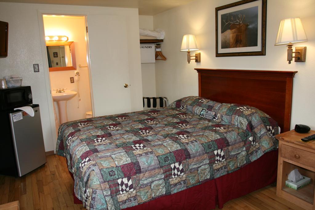 Falls Motel Thompson Falls Luaran gambar