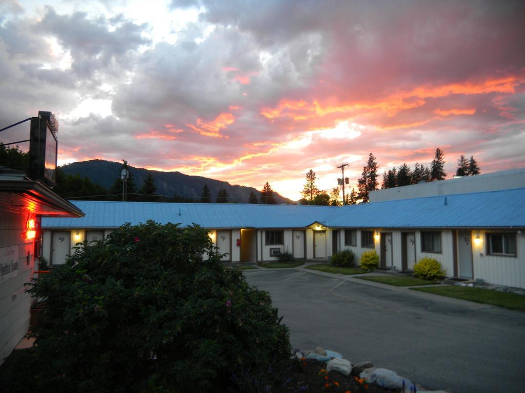 Falls Motel Thompson Falls Luaran gambar