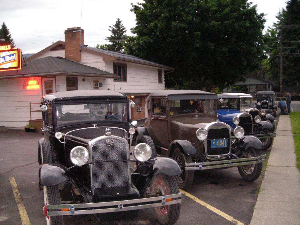 Falls Motel Thompson Falls Luaran gambar