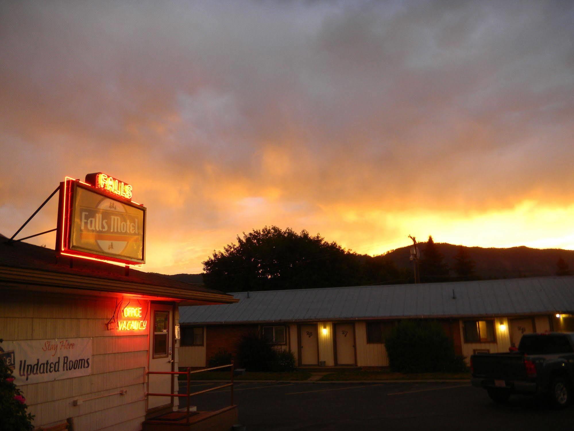 Falls Motel Thompson Falls Luaran gambar